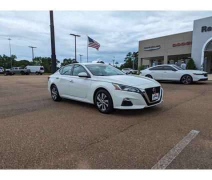 2021 Nissan Altima 2.5 S is a White 2021 Nissan Altima 2.5 Trim Car for Sale in Mccomb MS