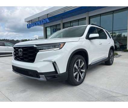2025 Honda Pilot Touring 2WD is a 2025 Honda Pilot Touring Car for Sale in Hattiesburg MS