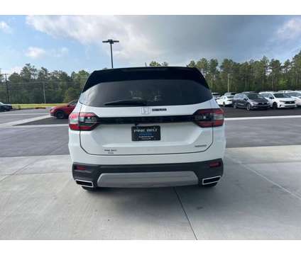 2025 Honda Pilot Touring 2WD is a 2025 Honda Pilot Touring Car for Sale in Hattiesburg MS