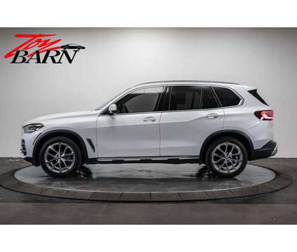2023 BMW X5 xDrive40i is a White 2023 BMW X5 3.0si Car for Sale in Dublin OH