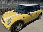 2002 Mini Cooper Hatchback Yellow, LOW MILES, GREAT CONDITION, AUTOMATIC