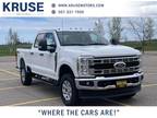 2024 Ford F-250 White, 33 miles