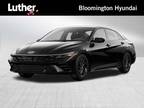 2024 Hyundai Elantra Black