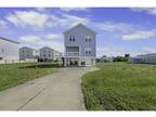 4BR/4.1BA Property in Carolina Beach, NC