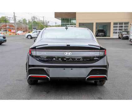 2024 Hyundai Sonata SEL is a Black 2024 Hyundai Sonata Sedan in Beacon NY