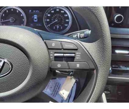 2022 Hyundai Sonata SE is a 2022 Hyundai Sonata SE Car for Sale in Cocoa FL