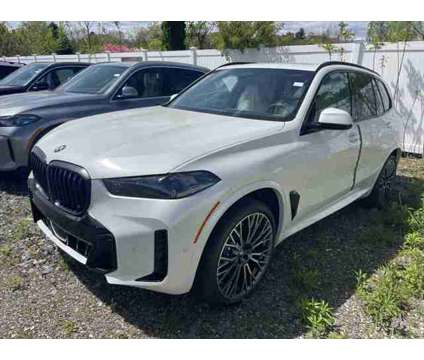 2025 BMW X5 xDrive40i is a White 2025 BMW X5 3.0si SUV in Shrewsbury MA