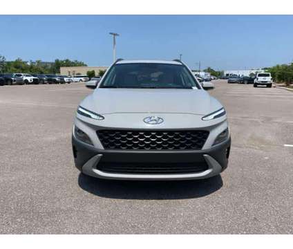 2022 Hyundai Kona SEL is a Silver 2022 Hyundai Kona SEL SUV in New Port Richey FL