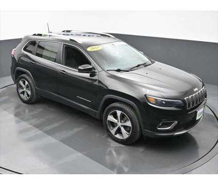 2019 Jeep Cherokee Limited 4x4 is a Black 2019 Jeep Cherokee Limited SUV in Dubuque IA