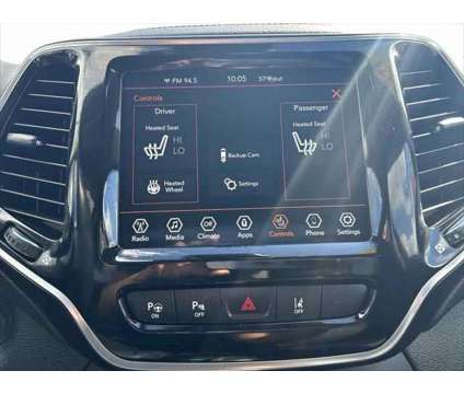 2021 Jeep Cherokee Limited 4X4 is a Grey 2021 Jeep Cherokee Limited SUV in Dubuque IA