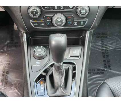 2023 Jeep Cherokee Altitude Lux 4x4 is a Grey 2023 Jeep Cherokee Altitude SUV in Freehold NJ