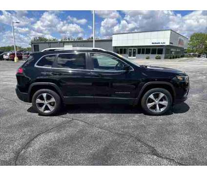 2021 Jeep Cherokee Limited 4X4 is a Black 2021 Jeep Cherokee Limited SUV in Dubuque IA