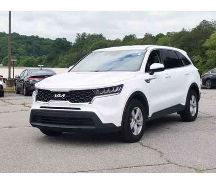 2023 Kia Sorento LX is a White 2023 Kia Sorento LX SUV in North Wilkesboro NC
