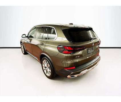 2025 BMW X5 xDrive40i is a Green 2025 BMW X5 3.0si SUV in Peabody MA