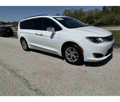 2017 Chrysler Pacifica Limited is a White 2017 Chrysler Pacifica Limited Car for Sale in Waukesha WI