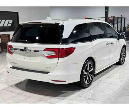 2019 Honda Odyssey for sale is a White 2019 Honda Odyssey Car for Sale in Houston TX