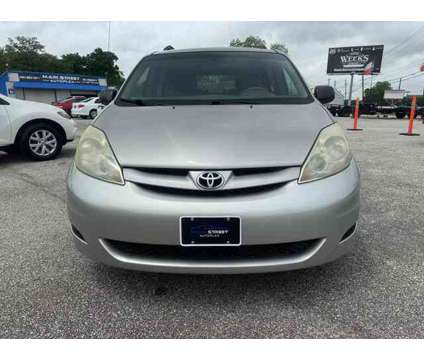 2007 Toyota Sienna for sale is a Gold 2007 Toyota Sienna Car for Sale in Pearland TX