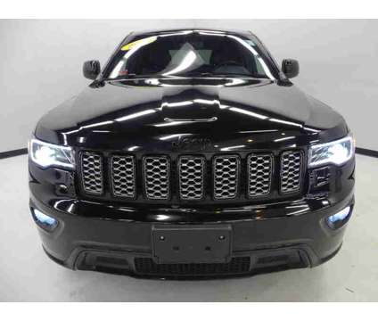 2020UsedJeepUsedGrand CherokeeUsed4x4 is a Black 2020 Jeep grand cherokee Car for Sale in Warwick RI