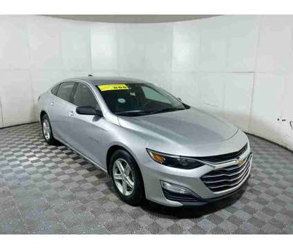 2022UsedChevroletUsedMalibuUsed4dr Sdn is a Silver 2022 Chevrolet Malibu Car for Sale in Franklin IN