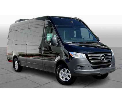 2024NewMercedes-BenzNewSprinterNew2500 High Roof I4 Diesel HO 170 RWD is a Black 2024 Mercedes-Benz Sprinter Car for Sale in Anaheim CA