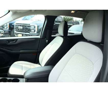2023UsedFordUsedEscapeUsedFWD is a Red 2023 Ford Escape Car for Sale in San Antonio TX