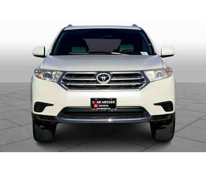 2013UsedToyotaUsedHighlanderUsedFWD 4dr I4 is a White 2013 Toyota Highlander Car for Sale in Lubbock TX