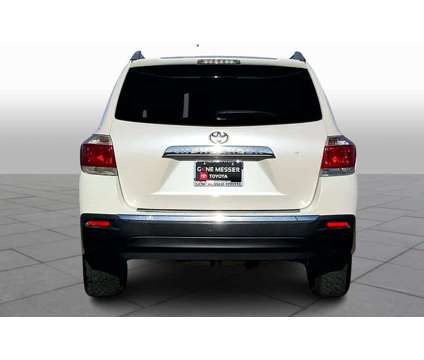 2013UsedToyotaUsedHighlanderUsedFWD 4dr I4 is a White 2013 Toyota Highlander Car for Sale in Lubbock TX