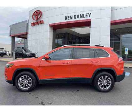 2021 Jeep Cherokee Latitude Lux is a Orange 2021 Jeep Cherokee Latitude SUV in Akron OH