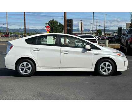 2015 Toyota Prius Four is a Silver 2015 Toyota Prius Four Hatchback in Medford OR