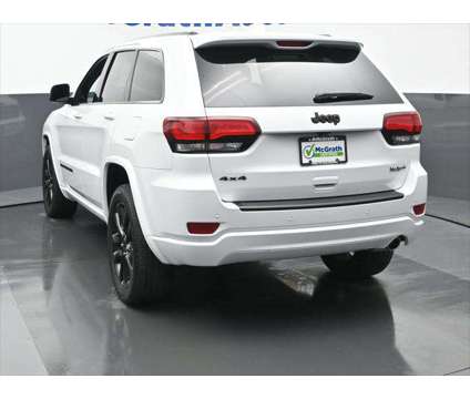 2022 Jeep Grand Cherokee WK Laredo X 4x4 is a White 2022 Jeep grand cherokee SUV in Dubuque IA