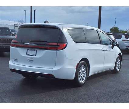 2023 Chrysler Pacifica Touring L is a White 2023 Chrysler Pacifica Touring Car for Sale in Decatur IL
