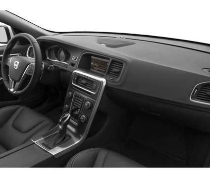 2015 Volvo S60 T5 Premier is a 2015 Volvo S60 T5 Sedan in Kenosha WI