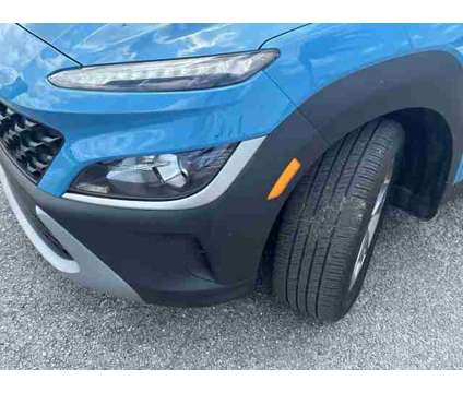 2022 Hyundai Kona SEL is a Green 2022 Hyundai Kona SEL SUV in Stuart FL