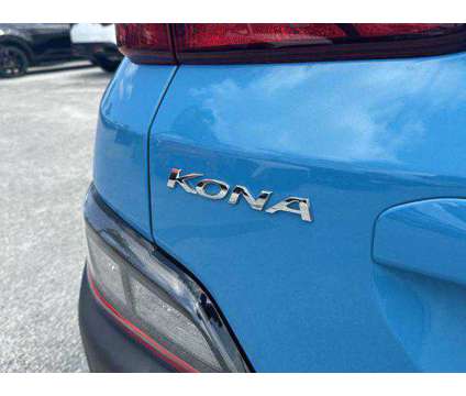 2022 Hyundai Kona SEL is a Green 2022 Hyundai Kona SEL SUV in Stuart FL