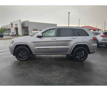 2020 Jeep Grand Cherokee Altitude 4X4 is a Silver 2020 Jeep grand cherokee Altitude SUV in Dubuque IA