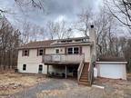 85 Caedman Dr, Penn Forrest, PA 18210