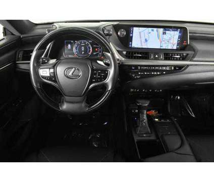 2019 Lexus ES 350 Ultra Luxury is a Red 2019 Lexus es 350 Sedan in Orlando FL