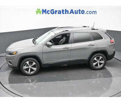 2021 Jeep Cherokee Limited 4X4 is a Grey 2021 Jeep Cherokee Limited SUV in Dubuque IA