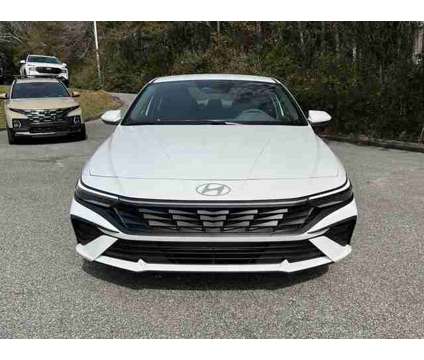 2024 Hyundai Elantra SEL is a White 2024 Hyundai Elantra Sedan in Mobile AL