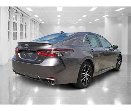 2022 Toyota Camry SE is a Grey 2022 Toyota Camry SE Car for Sale in Orlando FL