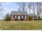 222 Pine Ln, Fork Union, VA 23055