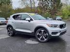 2019 Volvo XC40 T5 Momentum