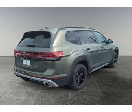 2024 Volkswagen Atlas 2.0T Peak Edition SEL is a Green 2024 Volkswagen Atlas Car for Sale in Fallston MD