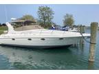 2000 Cruisers Yachts 3375 Express