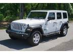 2022 Jeep Wrangler White, 27K miles