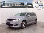 2017 Chrysler Pacifica Touring-L Front-Wheel Drive Passenger Van