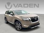 2024 Nissan Pathfinder Platinum 4dr Front-Wheel Drive