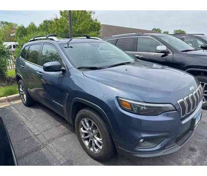 2021 Jeep Cherokee Latitude Lux 4WD is a Blue, Grey 2021 Jeep Cherokee Latitude SUV in Saint Charles IL