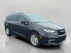 2022 Chrysler Pacifica Touring L Front-Wheel Drive Passenger Van