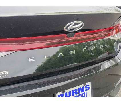 2021 Hyundai Elantra SEL is a Black 2021 Hyundai Elantra Car for Sale in Marlton NJ